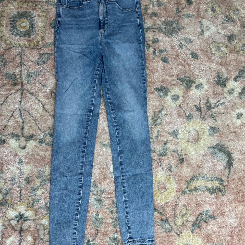 GAP Women's Skinny Jeans in Blue